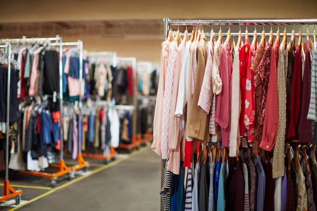Breaking Down the Wholesale Buying Process: A Guide for Retailers